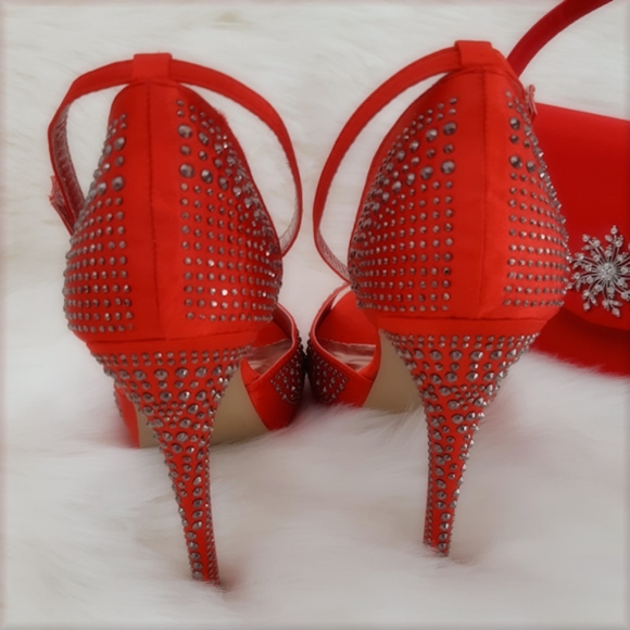 LILIANA Open Toe Ankle Strap Heels - Picture 4 of 8